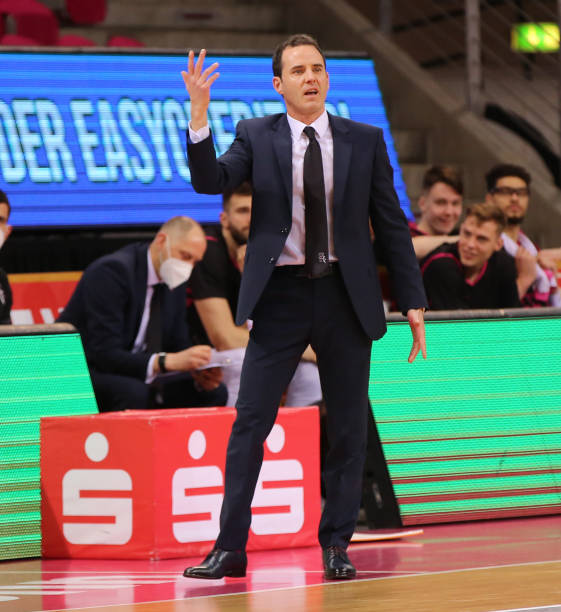 依旧保持顶 依旧保持顶